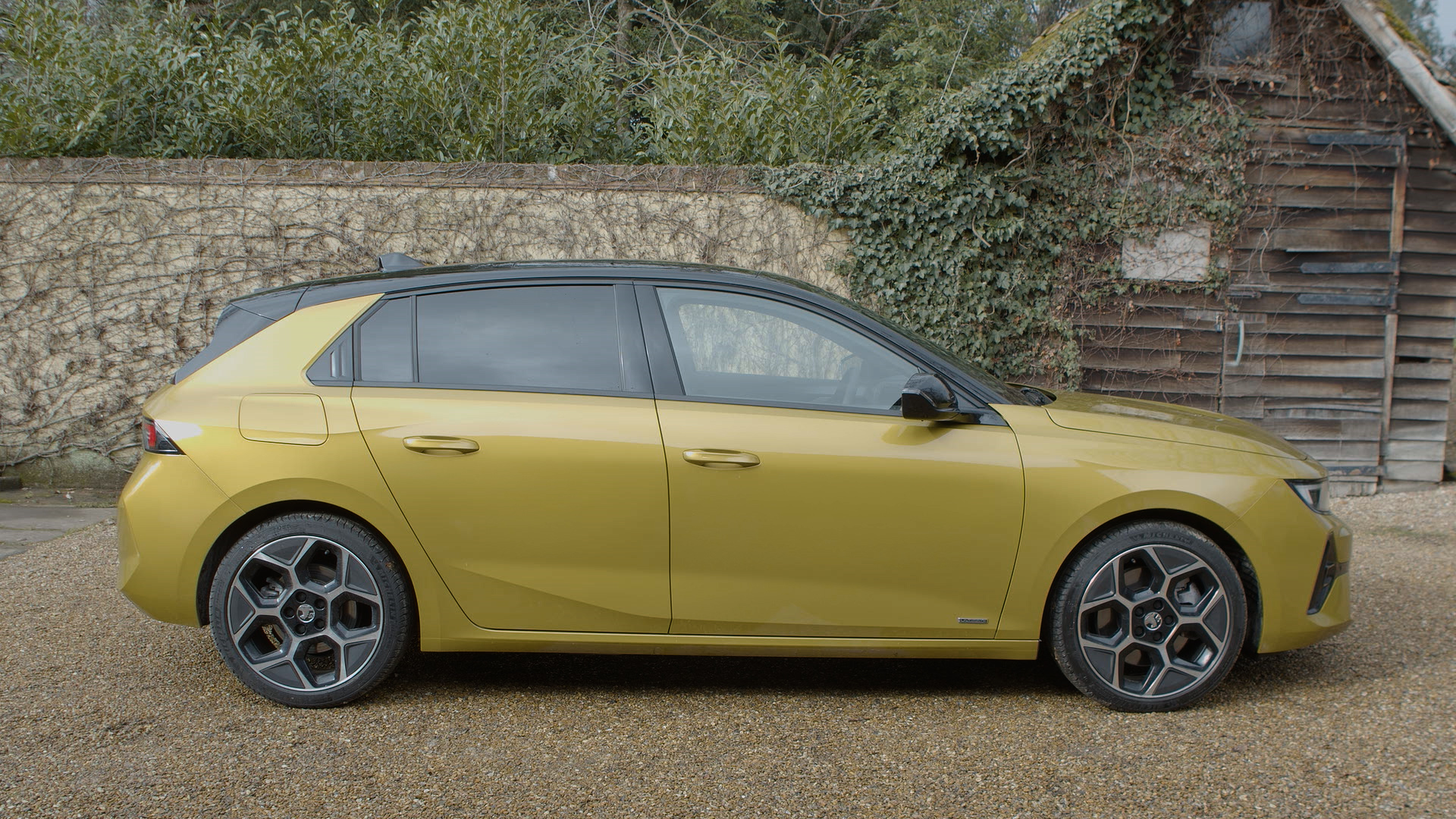 VAUXHALL ASTRA HATCHBACK 1.6 Plug-in Hybrid 195 Ultimate 5dr e-DCT7
